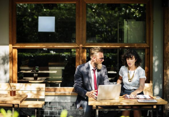 meeting-2365811_1280